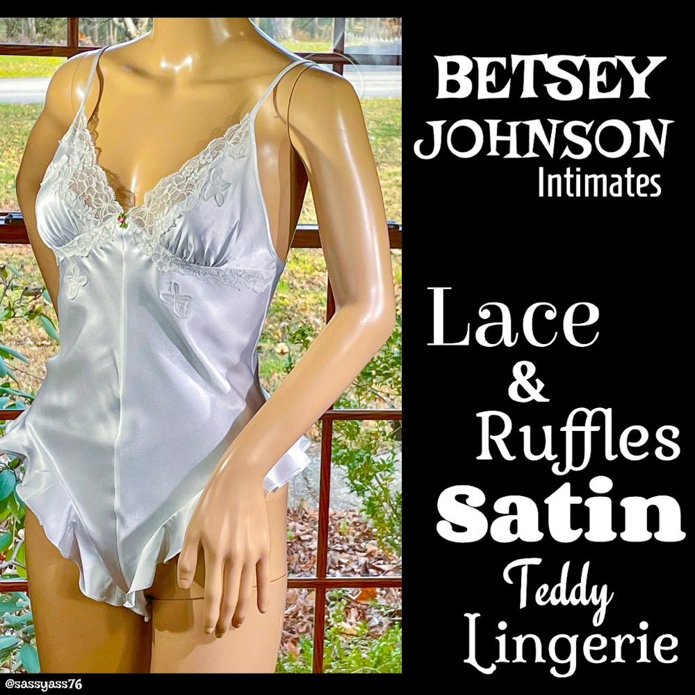 ▪️BETSEY JOHNSON▪️RARE Lace & Ruffles Satin Bow Embroidered Teddy Lingerie